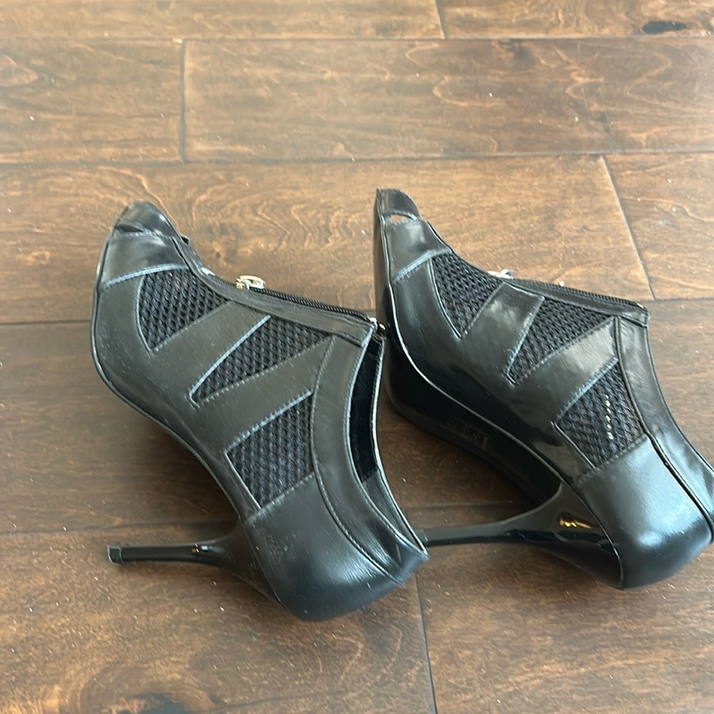 Charles & Keith Women’s Shoes EU Sz 37 Black Heels Pumpkin US Sz 6.5